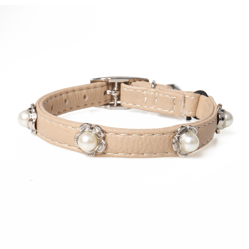 Fashion Leather Cat Collar with Bell and Pearl Decoration Cute Pet PU Leather Kitten Collar for Boy Girl Cats with Safety Elastic Strap for Small Kitt