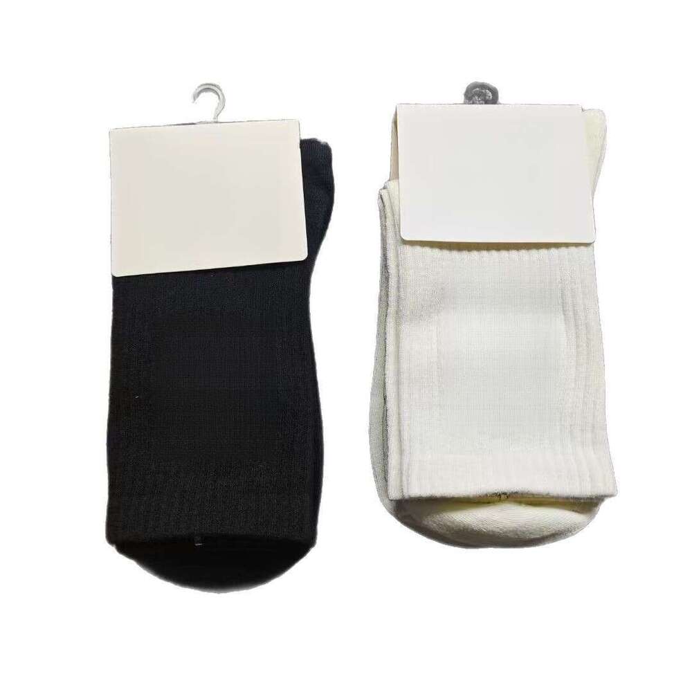 Sports Socks New Season Unisex Combed Embroidered Cotton Socks, Thin Wholesale, Breathable