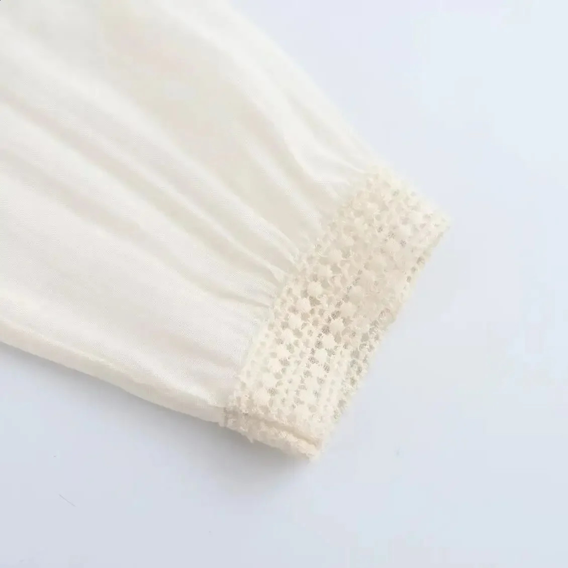 TRAFSHE Vintage Women Top Lace Splicing White Stand Collar Lady Long Sleeve Shirts Blouses Clothing 250319