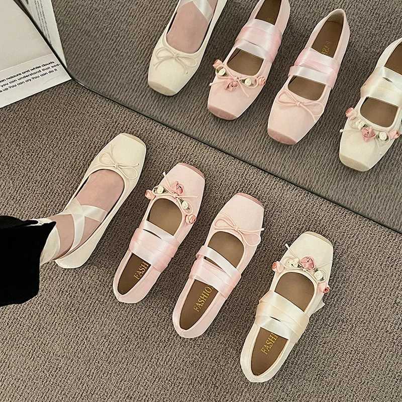 Luxury lace tie legs satin ballet flat shoes for women square toe bow elastic band ballet dancer women wedding flower shoesXJ250319