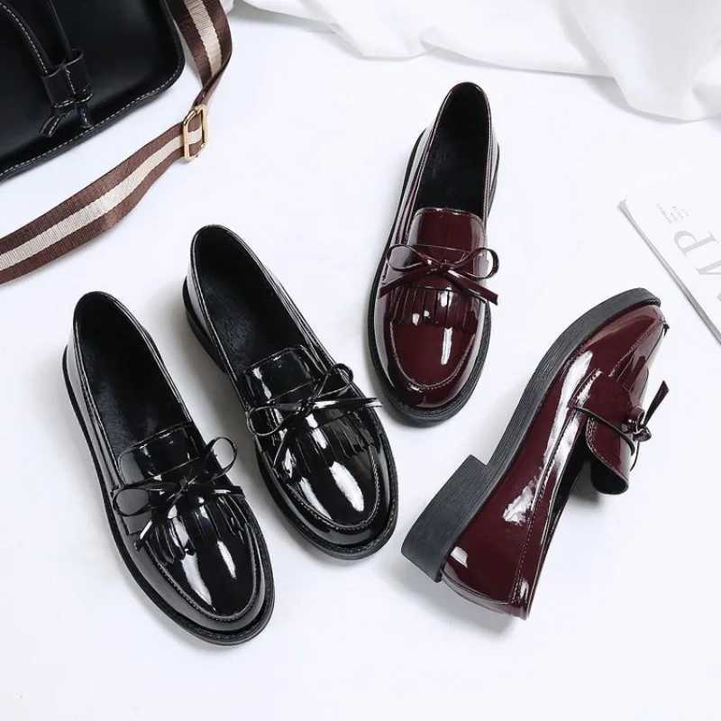 Womens shoes patent leather womens shoes British tassel casual womens shoes butterfly bow comfortable small leather shoesXJ250319