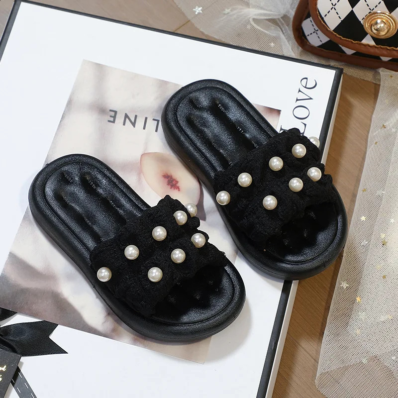 Princess Wind Pearl Puff Girl Little Girl Soft Bottom External Penetrating Air Sandals 250318