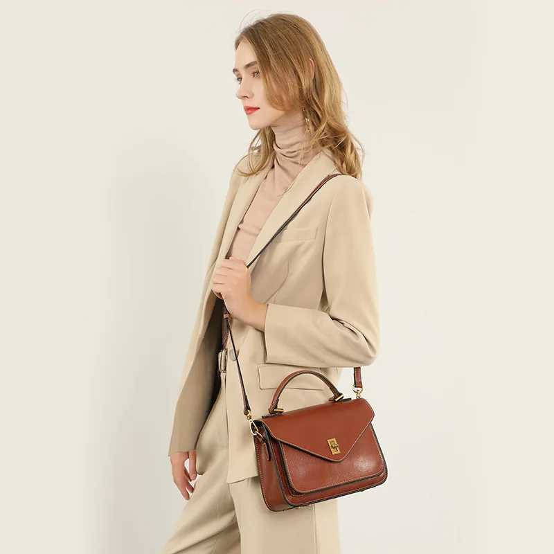 New Arrival Genuine Leather Women luxury bag high quality Simple vintage Fashion Postman handbags ladies shoulder green small bag T250318