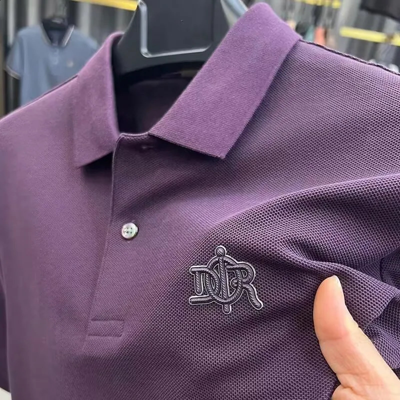 Mens Polo Shirt 2025 Summer Lapel Decal T-Shirt Hem Slit Half Sleeve British Exquisite Breathable Menswear 250318