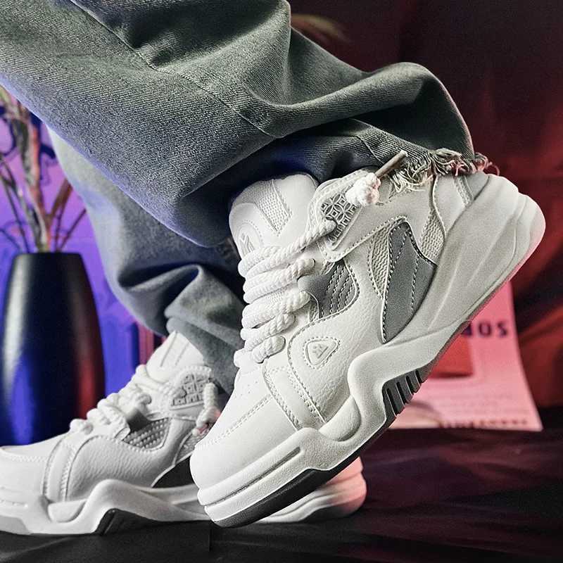 mens sports shoes high-quality and thick available for sale in height adding leisure board shoes for youth and student running shoes Z250319