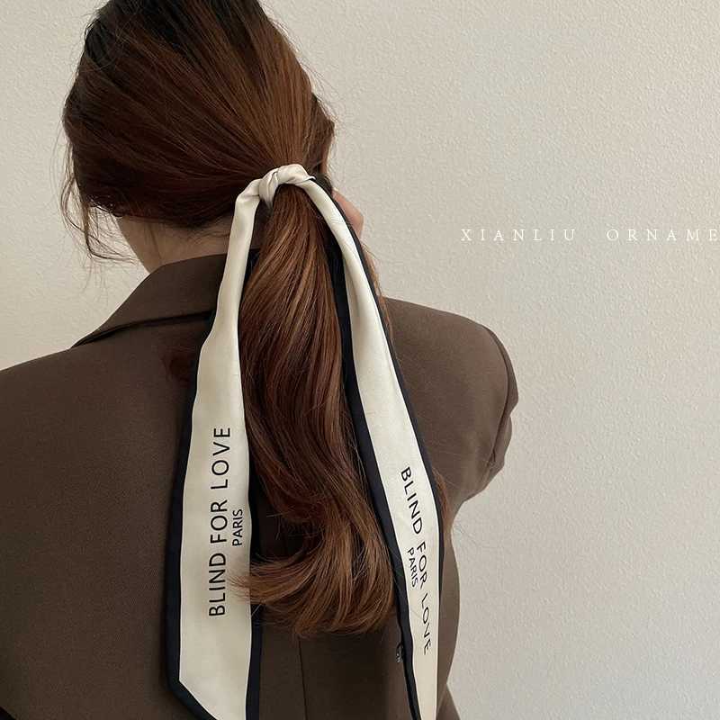 2024 New Luxury Brand Scarf Tarot Card Text Scarf Bag Hair Tight Silk Scarf Design Foam Collar Strap X250319