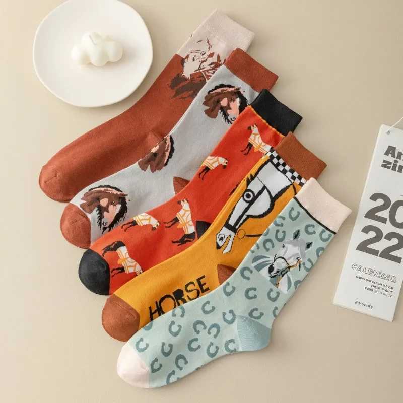 5 Pairs Cartoon Horse Print Socks Comfy Funny Mid Tube Socks Womens Stockings Hosiery X250319