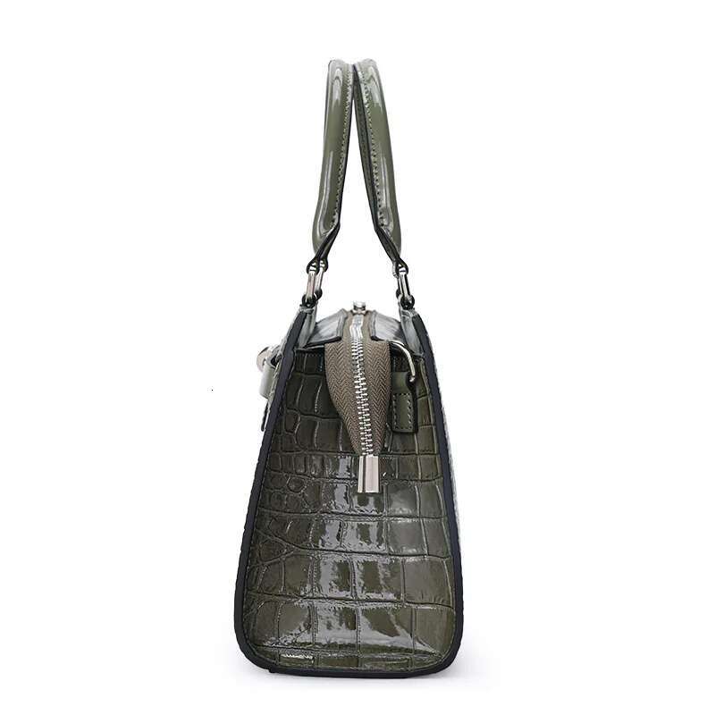 Aidrani Light Crocodile Pattern Genuine Leather Women's Fashionable And Versatile Advanced Grey Cowhide Crossbody Bag