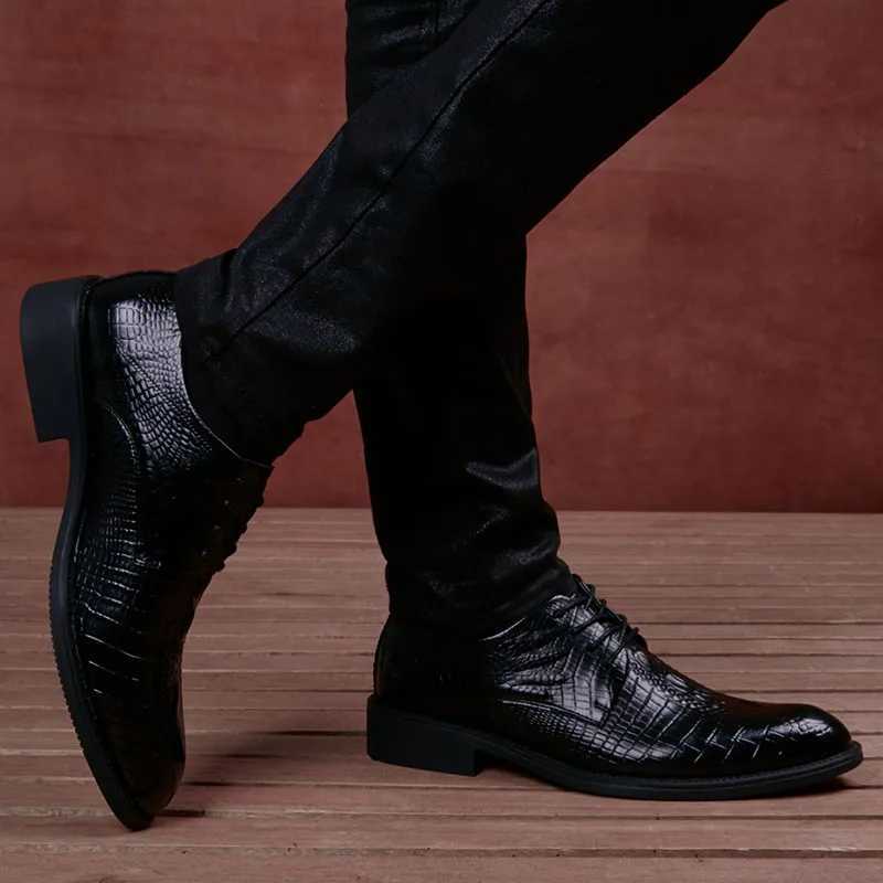 Mens leather flat shoes for spring and summer all Malaysian mens business shoe set UK casual middle-aged and elderly dad Oxford shoesXJ250319
