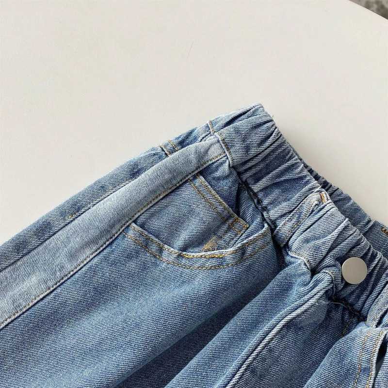 2024 Autumn New Childrens Jeans Contrast Color Side Boys Straight Cowboy Trouthers Girls Loose Casual PantsT250318