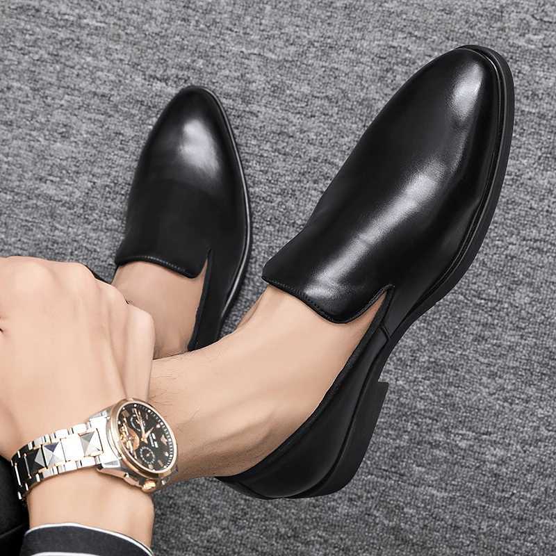 Business formal leather shoes mens casual black wedding shoes dress Fi Oxford shoes Pointed office shoesXJ250319