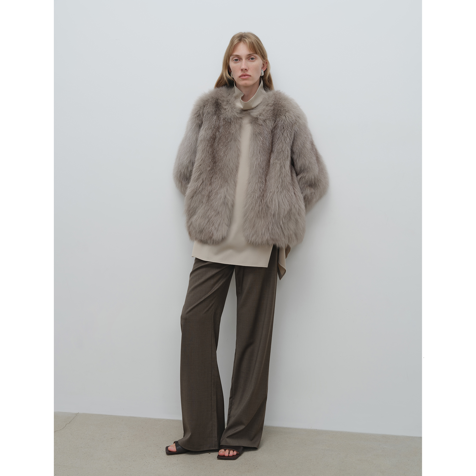 Toka fox triangle neck women's 2024 winter new imitation fur coat