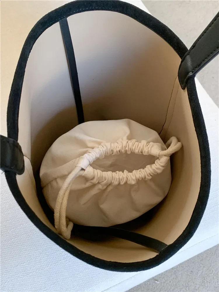 Womens bucket bag matte leather womens shoulder bag retro suede womens large hand bag bolsos winter composite bag bolsas 250317