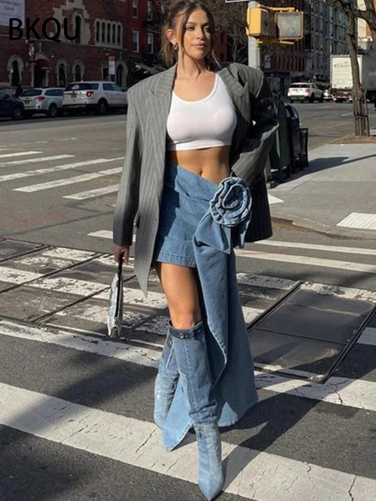 BKQU 2024 Summer Denim Mini Skirts Y2K Aesthetic 3D Flowers High Waist Micro Skirts Skinny Wrap Jeans Penceil Skirt Women 250313