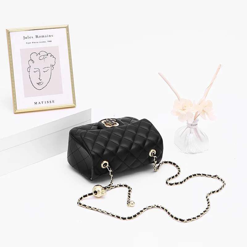 New 2025 Designer Bag Light Luxury Style Black Diamond Grid Chain High Quality Shoulder Bag Women's Small Fragrant Bag Wallet Handbag