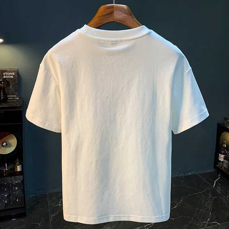 Fashionable and minimalist printed short sleeved T-shirt suitable for summer street fashion loose half sleeved topT250318