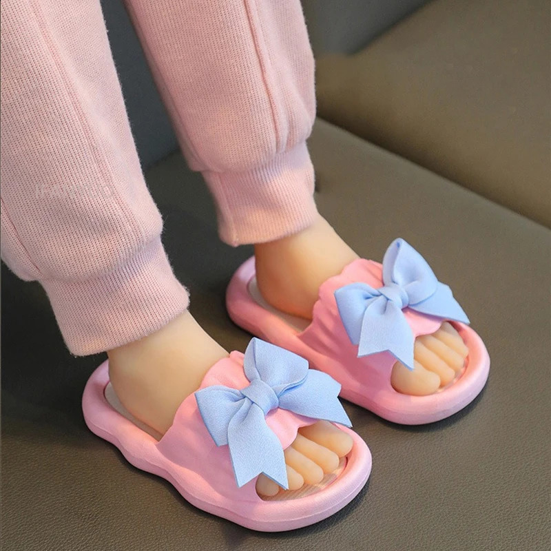 Summer Kids Home Shoes Anti Slip Soft Sole Girls Bath Slipper Cartoon Cute Flower Bow Princess Slippers Children Beach Shoes 250318