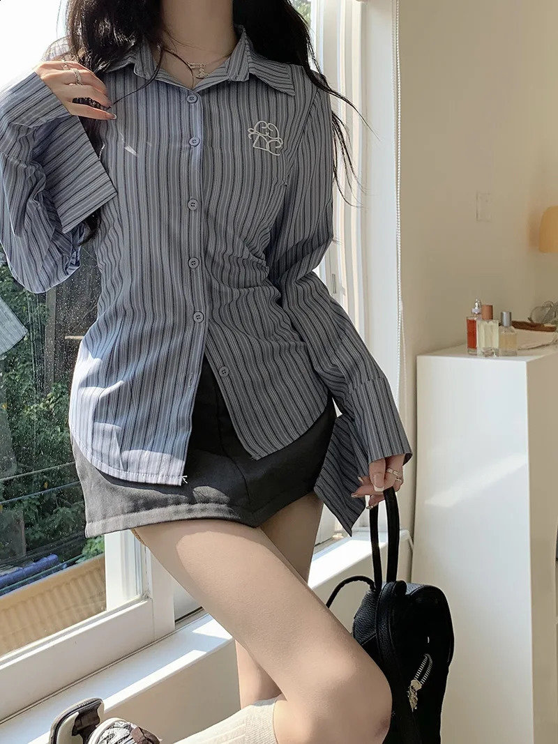 Blue striped long sleeved shirt slim waist pleated Korean fashion womens highend n sexy spicy girl 250319