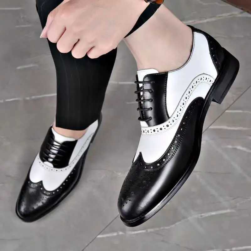 Luxury designer patent leather shoes mens Pointed black and white mixed Oxford wedding dress formal shoes Zapatos HombreXJ250319