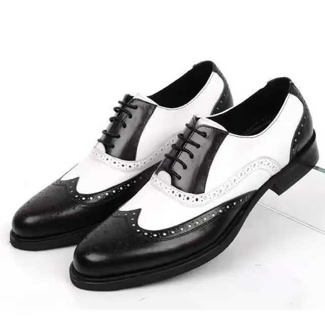 Luxury designer patent leather shoes mens Pointed black and white mixed Oxford wedding dress formal shoes Zapatos HombreXJ250319