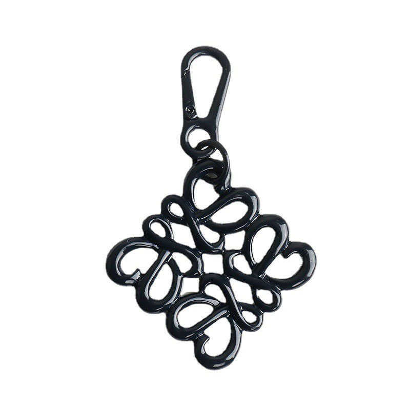 Keychains Lanyards Metal Candy Colored Love Chinese Knot Keychain Bag Pendant Personalized and Fashionable Hollow Hanging Decoration Trend H250318