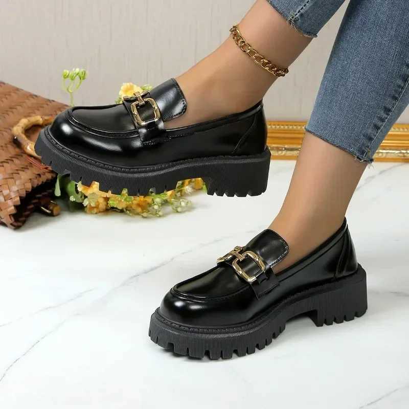 2024 Womens Shoes Womens Fi Mary Janes Round Toes Flat Loafers Oxford Platform Casual Metal Chain Buckle Womens High Heels BlackXJ250319