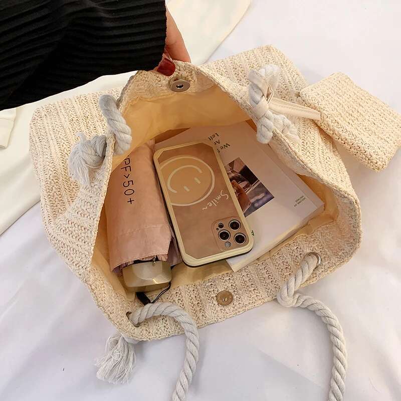 Designer Women Handbags Fashion Large Capacity Straw Tote Summer Beach Bag Casual Bali Big Purse