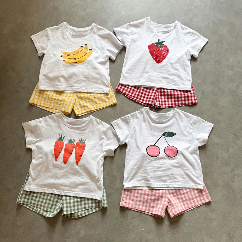 Summer Kids Cotton T-shirt Sets 1-10Y Fruit Patterns Tee and Plaid Shorts Suit for Boys and Girls Childrens Home Clothing 250319