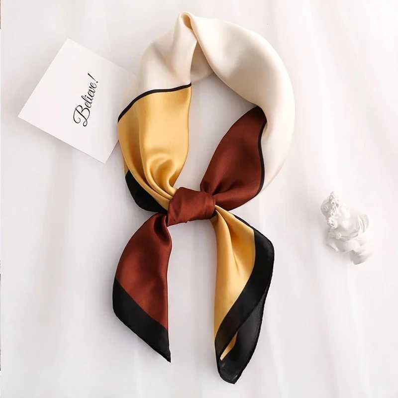 70 * 70 Wen Silk Scarf Luxury Silk Scarf Collar Fauard Leopard Wallet Designer Silk Square Triangle Scarf X250319