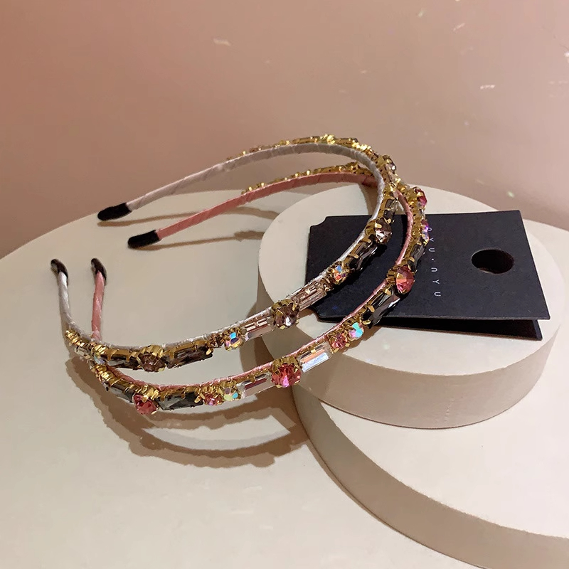 Luxurious Wedding Accessory: Ladies' Zircon-Embellished Headband with Iridescent Gemstone Adornment