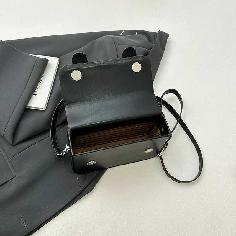 New Arrival Newest Trendy Womens Bags One Shoulder Crossbody Bag Casual Versatile Messenger Bag Simple High Quality Small Square Bag T250318