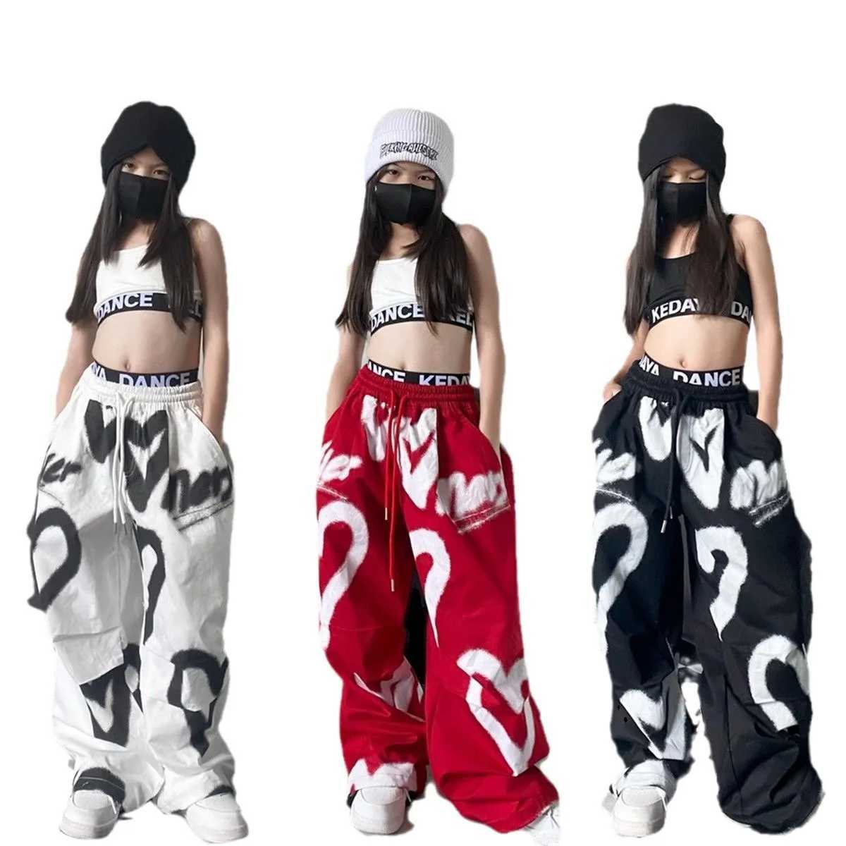 1 Hip Hop 2025 Summer Youth Song Set Girls Clothing Heart shaped Letter Graffiti T-shirt or Printed Long Legs Wide Pants Children 8 10 12 YearsT250318