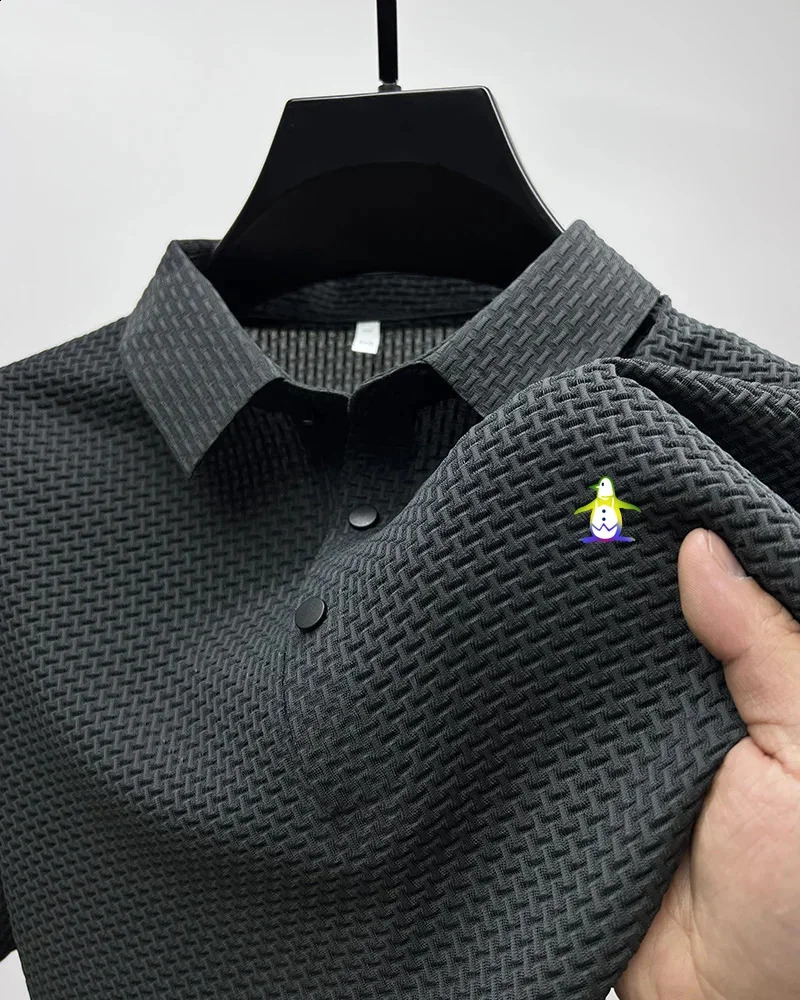 Munsing wear Summer Mens Ice Silk Polo Shirt Solid Hollow Short Sleeve Polo Shirt Mens Business T-shirt Slim Fit Polo Shirt 250317