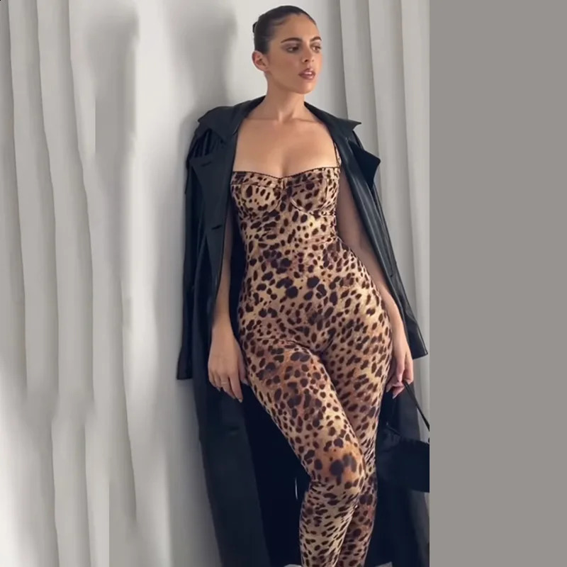 sexy Jumpsuit Women Sleeveless Trend Leopard Print Sleeveless Street Fit Stretch Activity Workout Overalls 250318