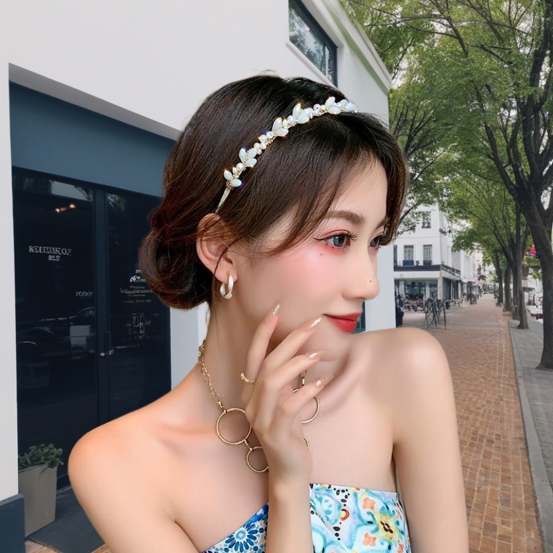 Elegant French Style Artificial Crystal Pearl Headpiece with Rhinestones Perfect for Daily Use and Special Occasions