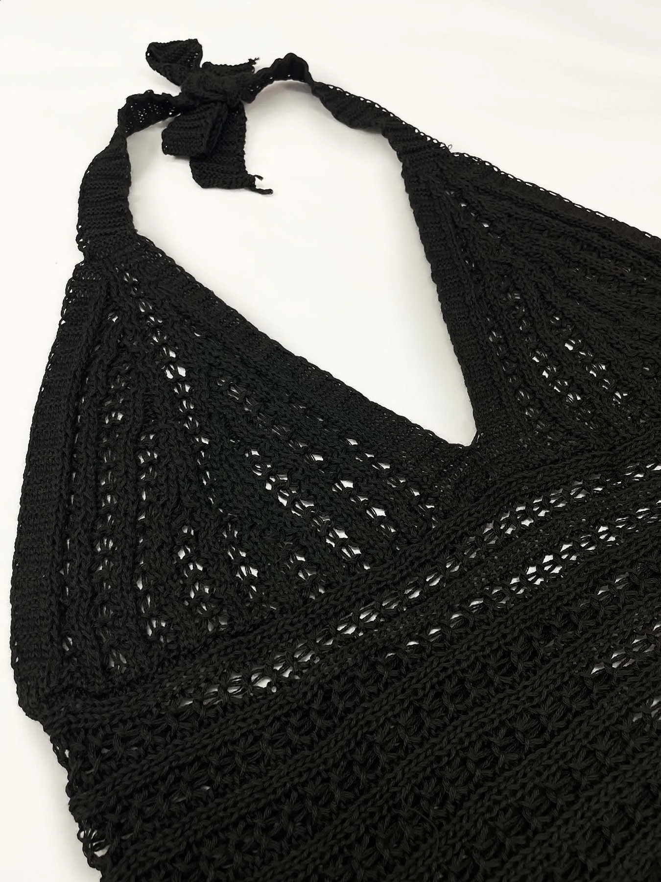 Beach vacation short tie with woven hollowed-out halter strap knit camisole 250314