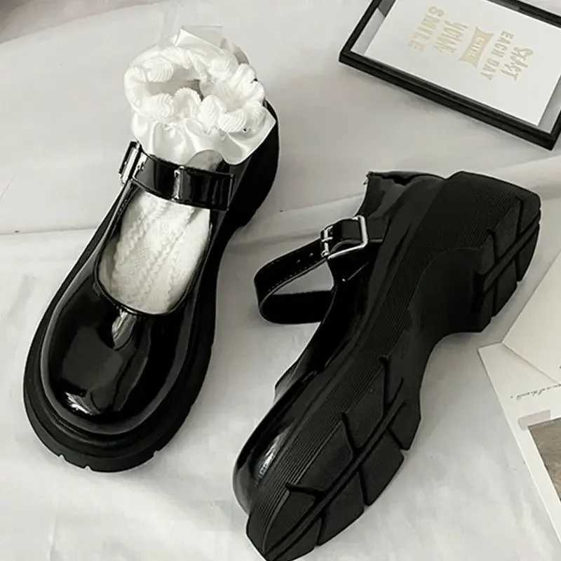 Womens shoes Japanese Jk style cowhide leather shoes version 41 thick soled Mary Jane 42 style apartmentXJ250319