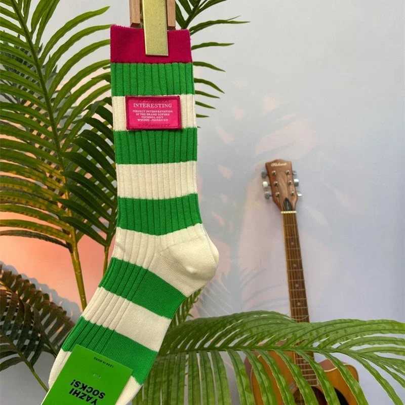 New Vintage Personalized Trendy Green Striped Womens Socks Street Hip Hop Happy Trend Combed Cotton Breathable Socks X250319