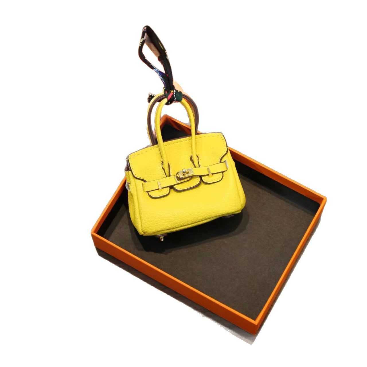 Keychains Lanyards Mini Pendant Pair Blind Box Bag Creative Cute Apple Earphone Key H250318