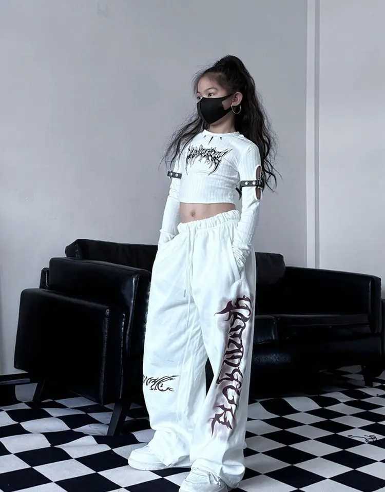 Hip hop 2025 summer spring youth track and field clothing for girls 1 crop top letter T-shirt or 1 long leg wide pants for children aged 8 10 and 12T2