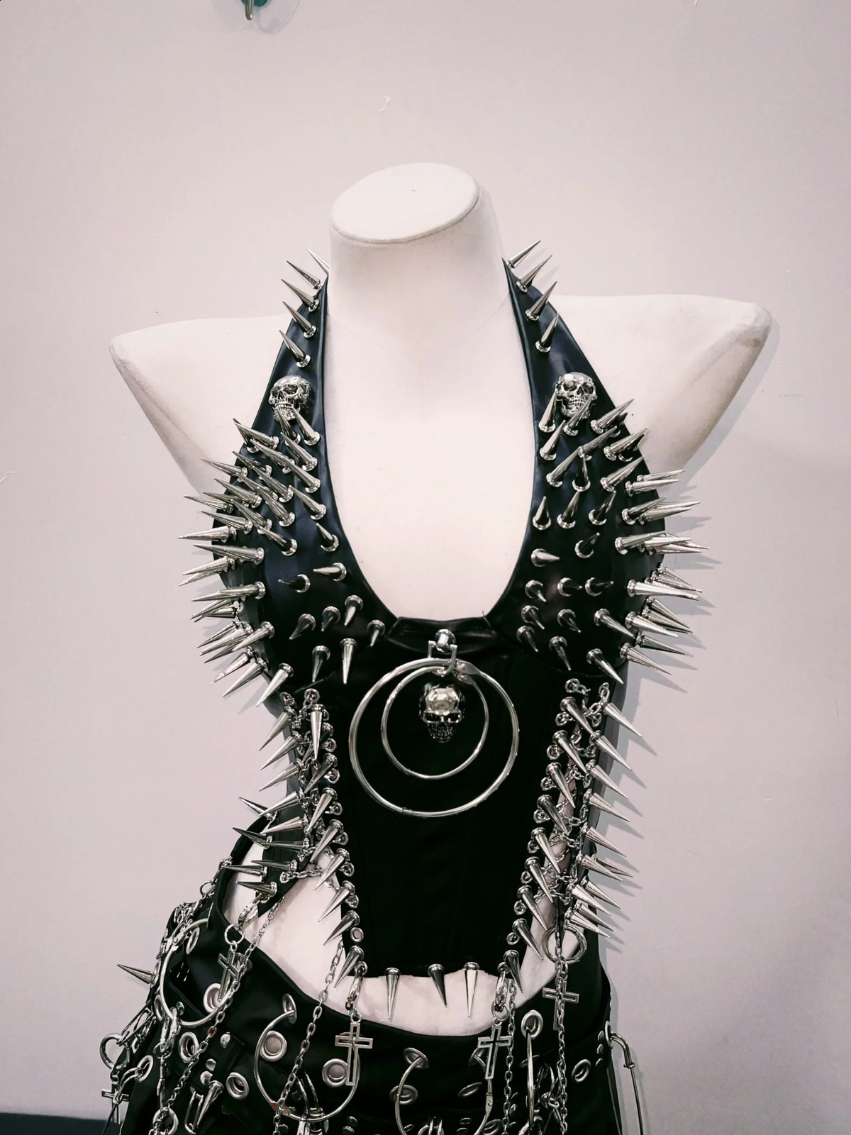 bustier top y2k fashion y2k clothes y2k crop top gothic clothes y2k top Rivets Tank Tops Skull top vintage tops gothic tank tops 250319