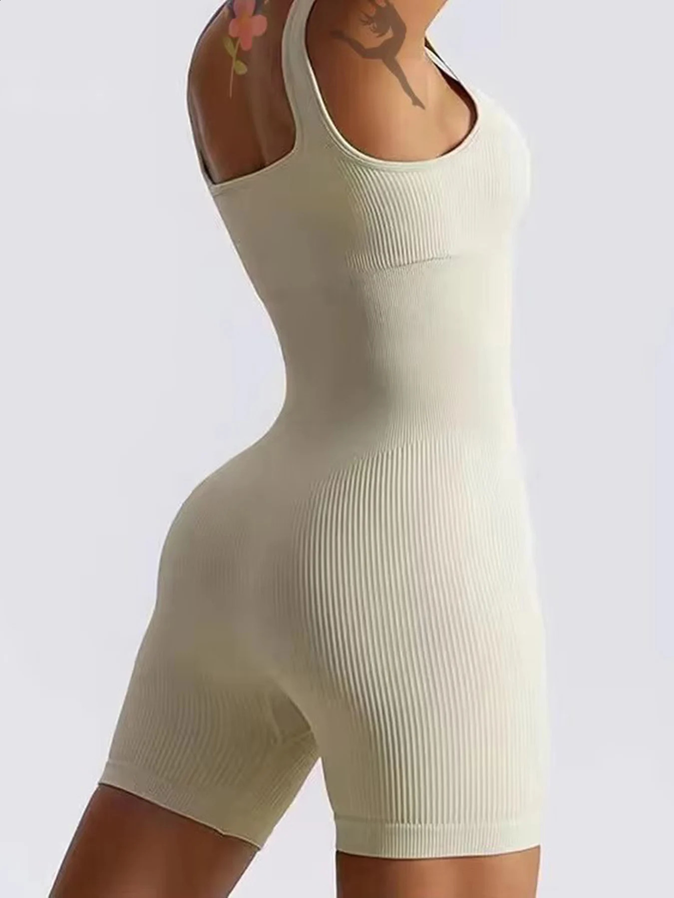 Womens sexy threaded yoga suit jumpsuit sleeveless high elasticity quick drying breathable jumpsuit shorts push up sportswear 250318