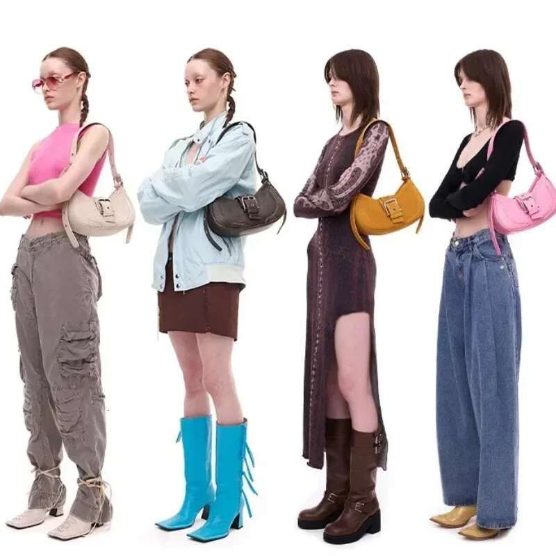 Light Retro Slant Shoulder Ladies New Cowhide Underarm Pure Colour Motorcycle Fashion Hundred Bag