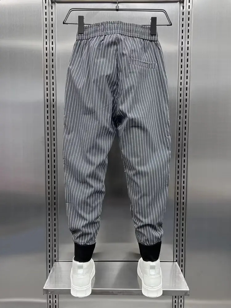 Mens clothing sports shirts mens summer pants running ice silk fitness center jogging runners largesized goods 250319