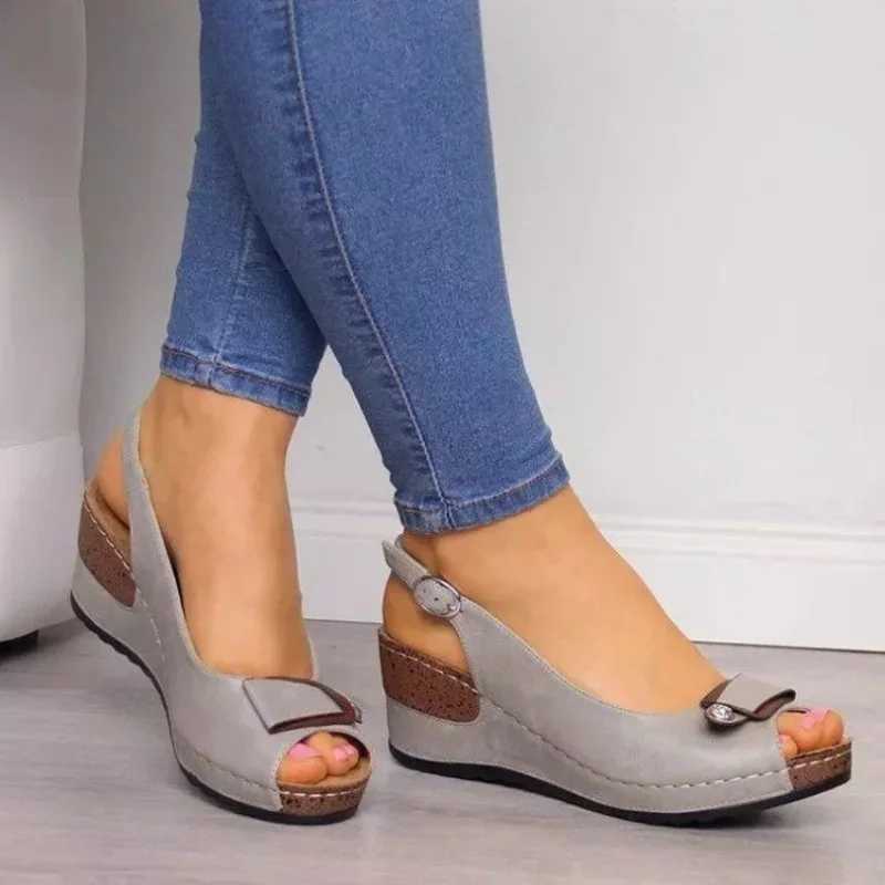 New Arrival Summer shoes retro low boots womens platform shoes womens dance orthopedic scissors orthotics walking sandals open toe shoes T250318