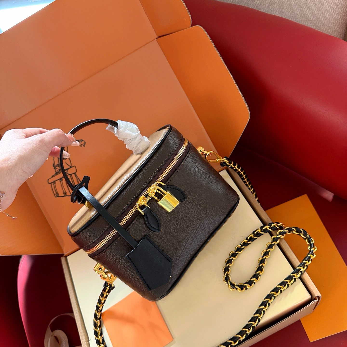 Designer Bag Luxury Women Shoulder bag Cosmetic Female Portable Pouch Brown Leather Crossbody Bags purses wallet tote makeup mens 01