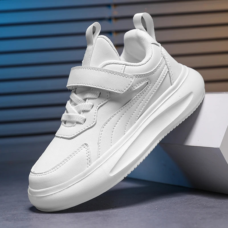 Childrens White Leather Board Shoes Boys and Girls Casual Sports Shoes Students Teenagers Running Shoes Summer Mesh Shoes 250319