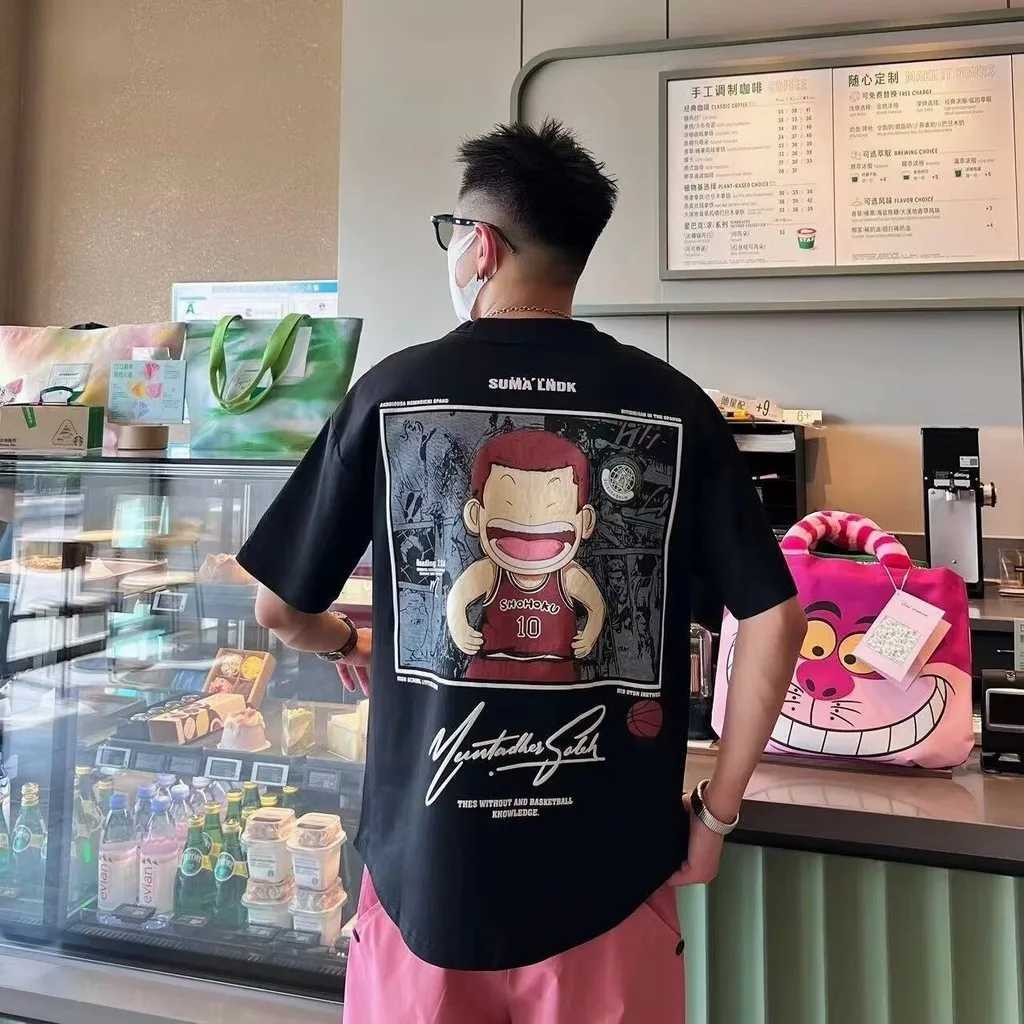 ((M-8XL) Mens oversized T-shirt casual loose Japanese anime dunk printed T-shirt suitable for menT250318