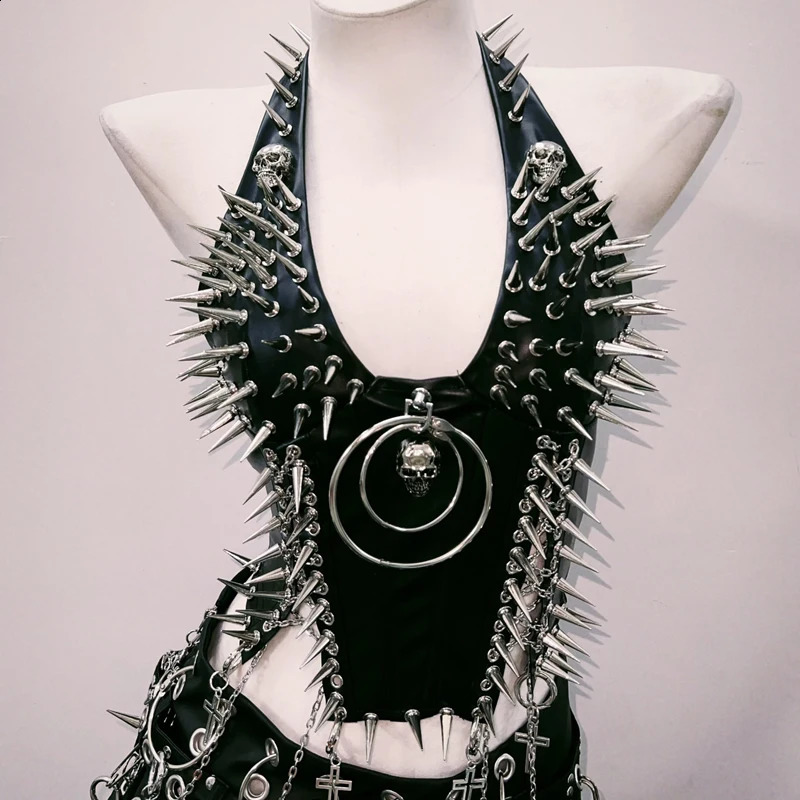 bustier top y2k fashion y2k clothes y2k crop top gothic clothes y2k top Rivets Tank Tops Skull top vintage tops gothic tank tops 250319
