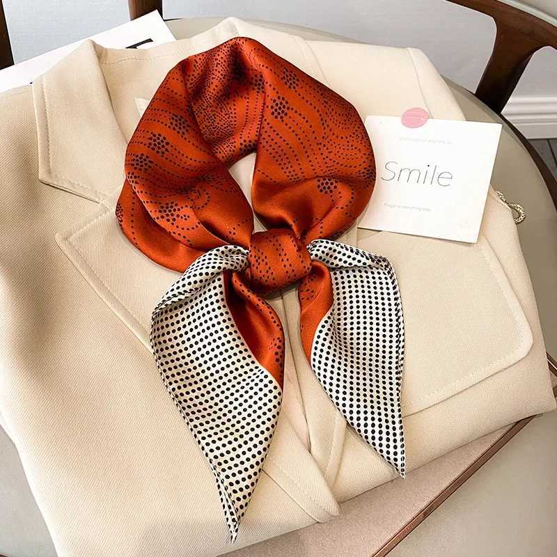 70 * 70 Wen Silk Scarf Luxury Silk Scarf Collar Fauard Leopard Wallet Designer Silk Square Triangle Scarf X250319